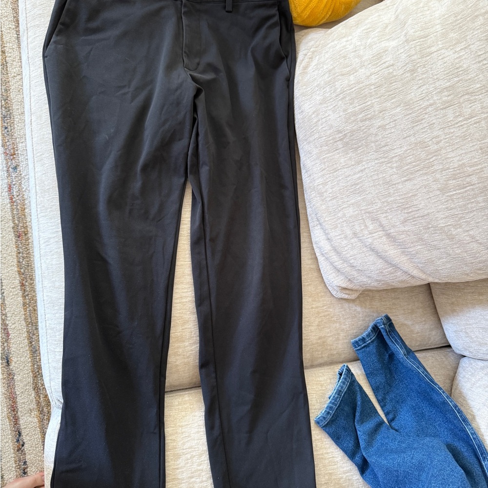 Uniqlo Men's Classic Black Dress Pants
